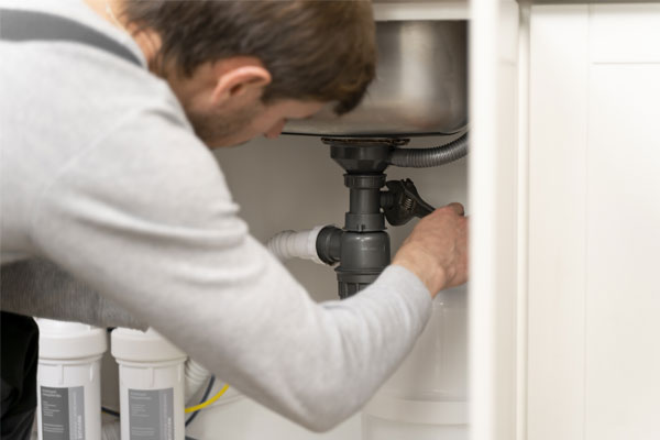 kitchen-sink-bottle-trap-installation